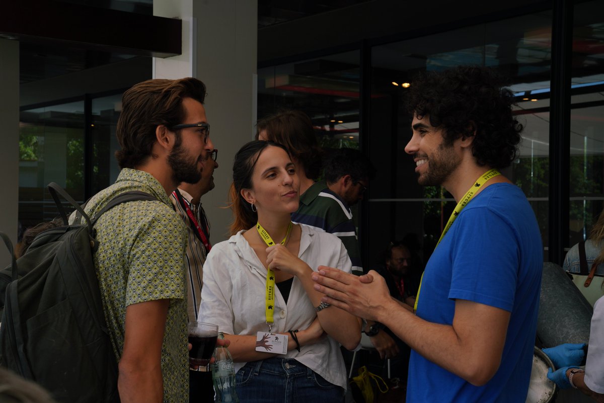 escac's tweet image. #ÓperaPrima | Tercer día de las II Jornadas del Laboratorio Ópera Prima de ESCAC dentro del marco del Festival de Sitges (@sitgesfestival).

Entre actividades, los participantes aprovechan para crear sinergias.

¡Seguimos!