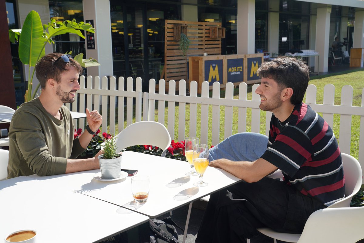 escac's tweet image. #ÓperaPrima | Tercer día de las II Jornadas del Laboratorio Ópera Prima de ESCAC dentro del marco del Festival de Sitges (@sitgesfestival).

Entre actividades, los participantes aprovechan para crear sinergias.

¡Seguimos!