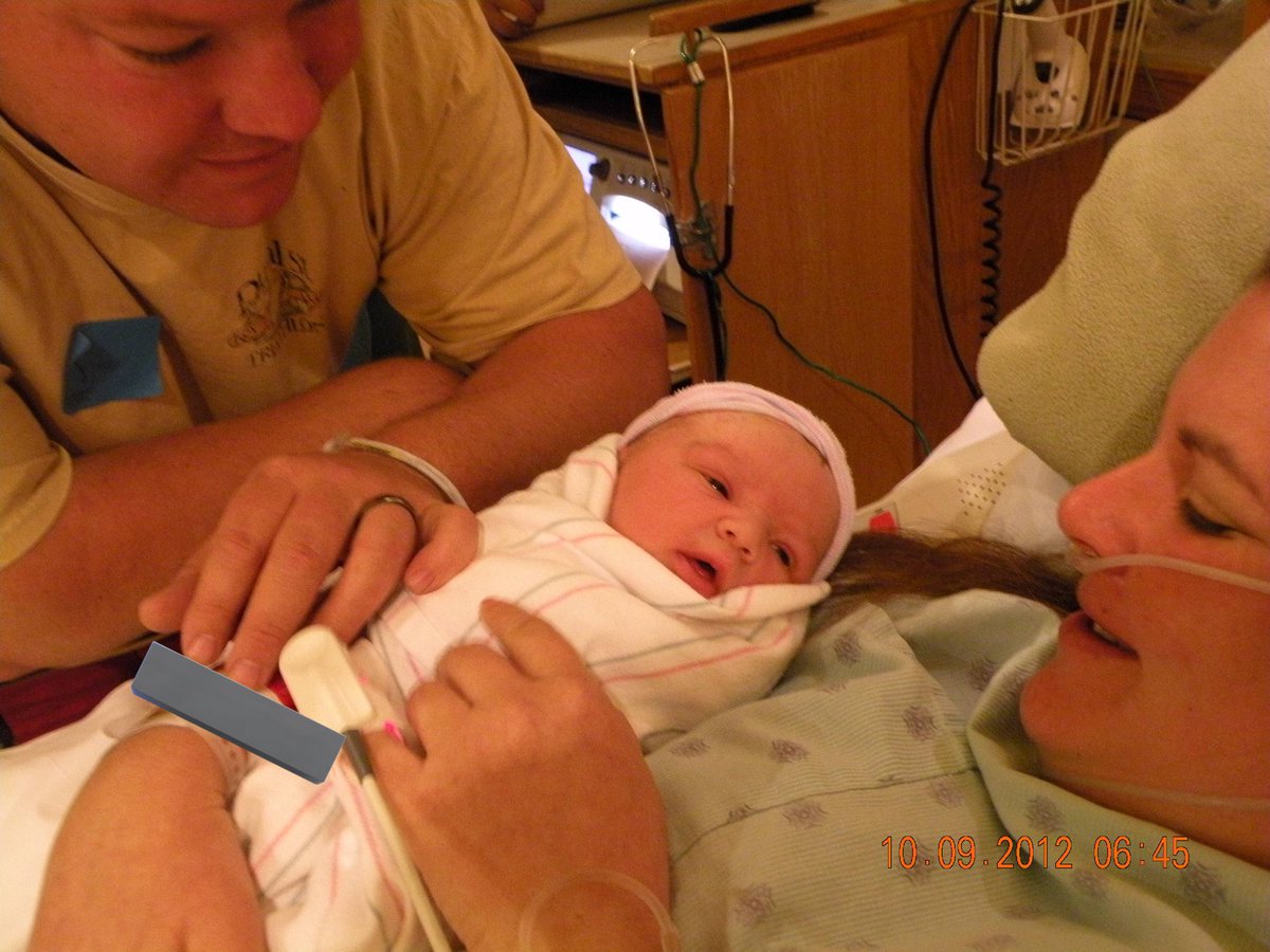 ItsCoffeeQueen tweet media