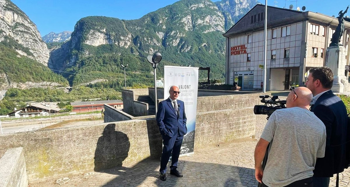 f_peduto's tweet photo. Oggi è il 60.le della frana del Vajont e i geologi hanno onorato la ricorrenza con un convegno a Longarone nei giorni scorsi. Oggi la cura del territorio è ancora una chimera e non dimenticare è un dovere. https://t.co/3rDeA0ph9H