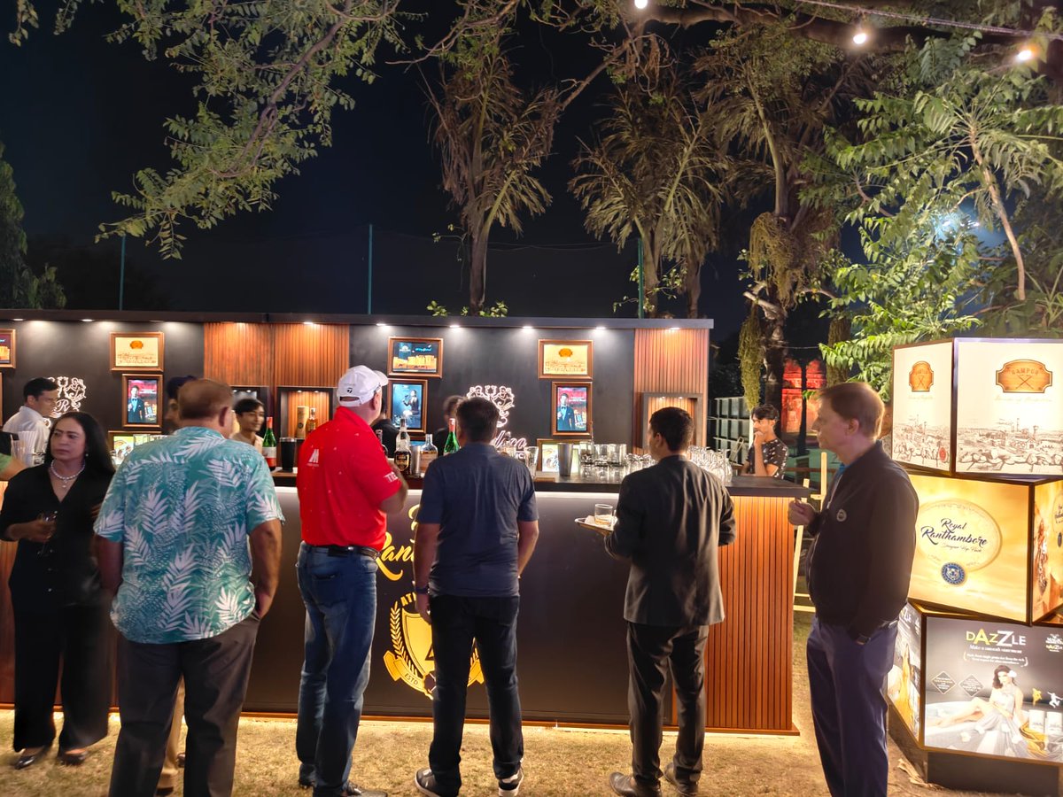 radicokhaitan's tweet photo. All the guests enjoyed the exquisite offerings of our premium brands from the exclusive Radico Bar.
We are proud to be a part of such associations that bring people together and empower the sporting spirit.

#RadicoKhaitanLimited #ProudMoment #LifeAtRadico #Leader #Distillery https://t.co/1cQos3RRvA