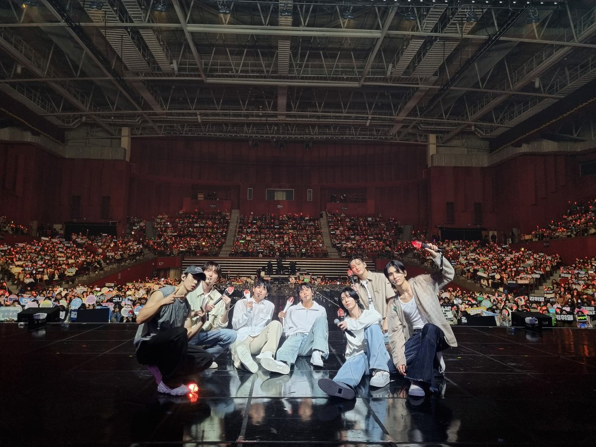 “let’s protect this family”

#SF9 #에스에프나인 <a href="/SF9official/">SF9official</a>