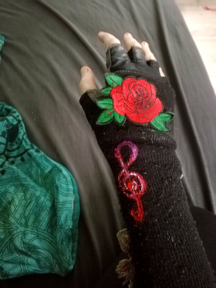 𝓛𝓮𝓸🥀✧*。 tweet media