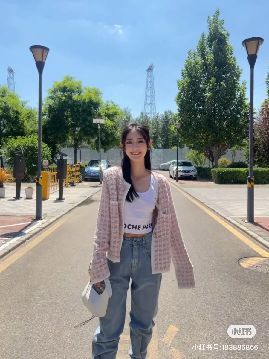XingFei_th's tweet photo. คิดถึงลูกสาว ขอลงให้ชื่นใจหน่อย 🩷

#XingFei 🌈 https://t.co/JExlNXfE8L