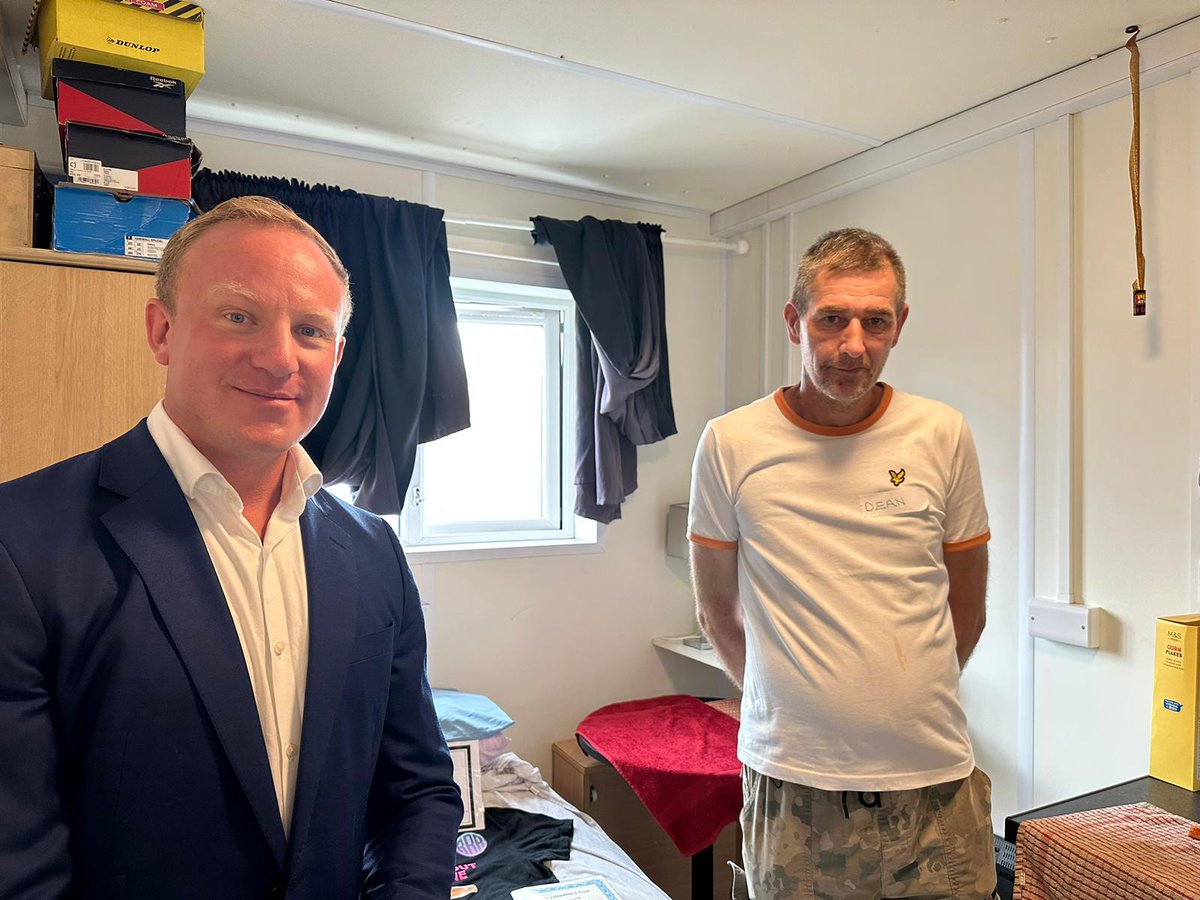 SamTarry's tweet photo. Great visiting Project Malachai last week as well as the Ilford Salvation Army Corps on Clements Rd. 

Met some amazing people, like Dean and Charlotte who do incredible work.

Malachi keeps going from strength to strength - helping rebuild lives. 

A place of hope. https://t.co/5B0IsdEUR8