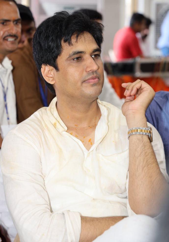 DrVikasAjmer's tweet photo. मैंने ईमानदारी से मेहनत की थी 🙏

#किशनगढ़ https://t.co/O4BfK0hJCr
