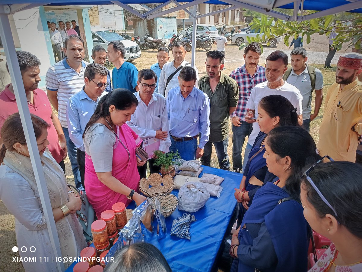 NrlmDugadda's tweet photo. #15
आज दिनांक 09.10.2023 को आकांक्षी वि०खा० दुगड्डा में संकल्प सप्ताह का समावेश समारोह कार्यक्रम में विभिन्न विभागों द्वारा प्रतिभाग किया गया और मा० विधायक (यमकेश्वर) श्रीमती रेनू बिष्ट जी द्वारा #SHG को उत्कृष्ट कार्य करने के लिए सम्मानित किया गया।
#aspirationalblock
#USRLM https://t.co/8EYv3GzlWM