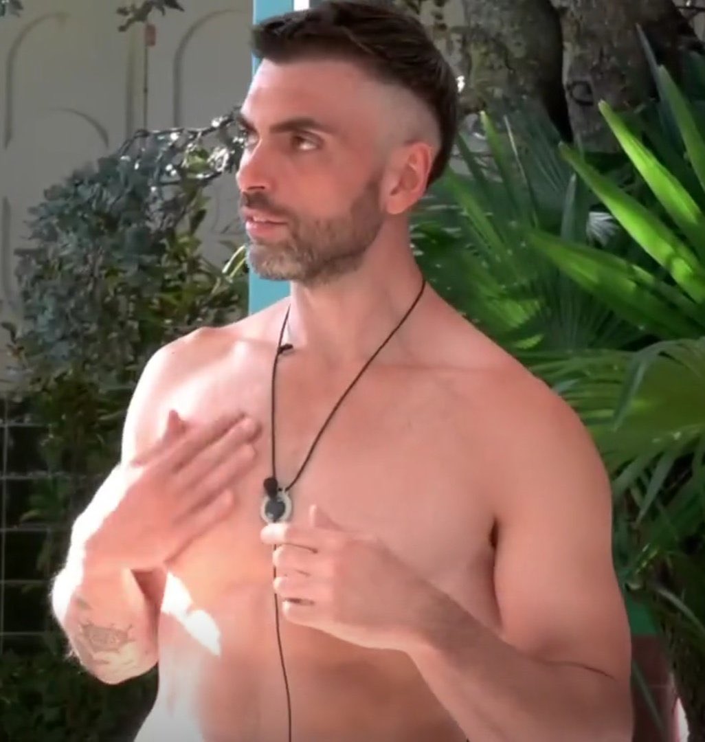 TodoSalseos's tweet image. Pues me gusta más así Zeus que como estaba antes.

No lo veis más guapo? #GHVIP9O #GHVIP90