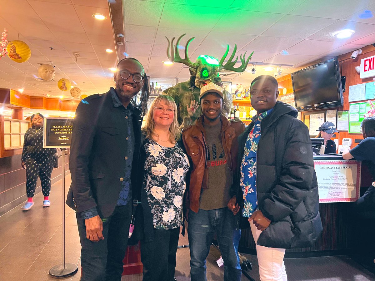 waynestatechem (@waynestatechem) on Twitter photo 🔬 <a href="/drdre4000/">André K Isaacs</a> is in the D! First, a visit to the DIA with Sue White, and <a href="/WSU_NOBCCHE/">WSUNOBCChE</a> members, Mfon Sunday and Anita Adams. Later, Sue, Abubakar Abdurraheem, and Solomon Effah had dinner with Dr. Andre’ Isaacs. #wsuchemistry 🔬 <a href="/drdre4000/">André K Isaacs</a> is in the D! First, a visit to the DIA with Sue White, and <a href="/WSU_NOBCCHE/">WSUNOBCChE</a> members, Mfon Sunday and Anita Adams. Later, Sue, Abubakar Abdurraheem, and Solomon Effah had dinner with Dr. Andre’ Isaacs. #wsuchemistry