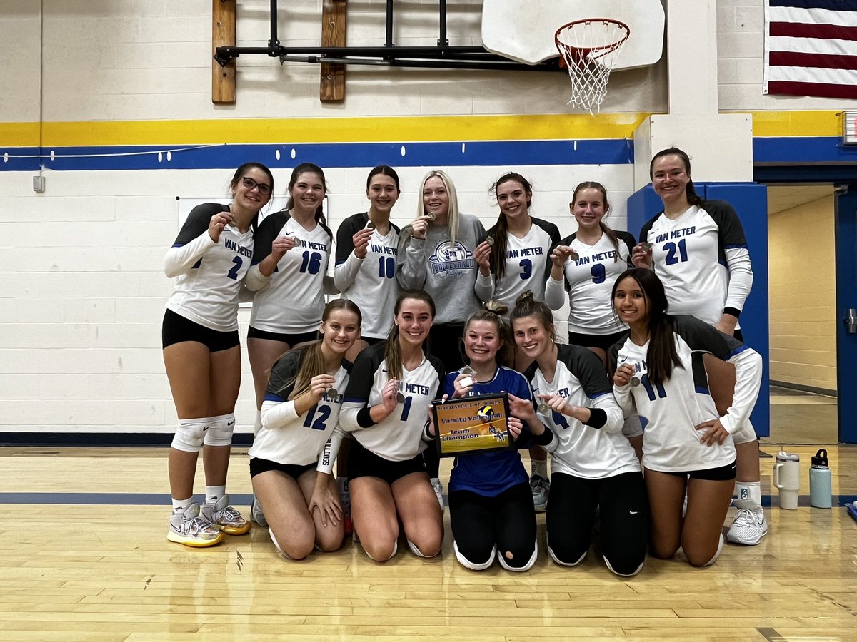 VMMrsCook's tweet photo. 5-0 Tournament win and 100 coaching wins! Great weekend to be a Bulldog! 💙🏐 #vanmeter @VanMeterDawgs https://t.co/8CrLGSN02X