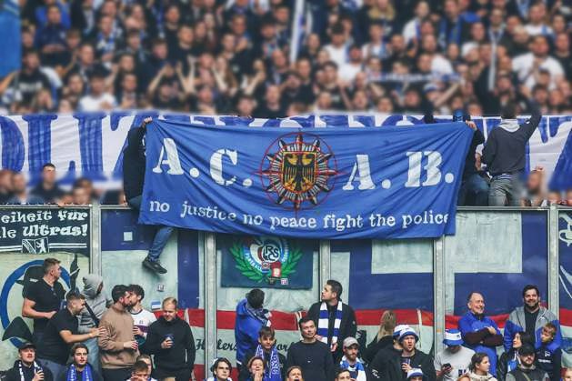hooliganscz1999's tweet photo. 08.10.2023🇩🇪Schalke 04- Hertha Berlin https://t.co/Fjy3xrlEmQ https://t.co/RcUyxJBNpA