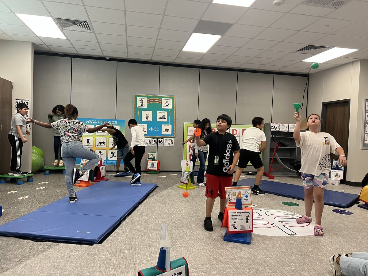 der516's tweet image. Broncos loving the ABL stations!! @BrosnahanES