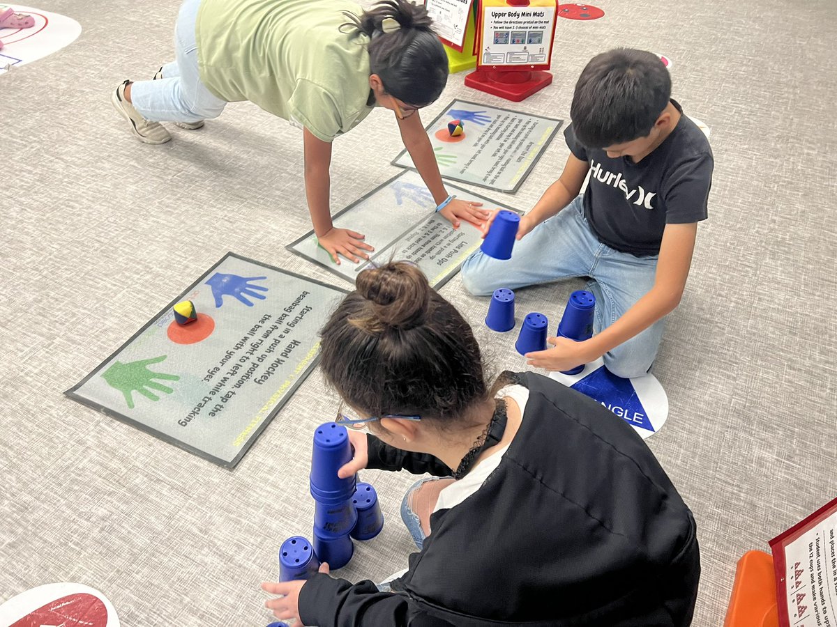 der516's tweet image. Broncos loving the ABL stations!! @BrosnahanES