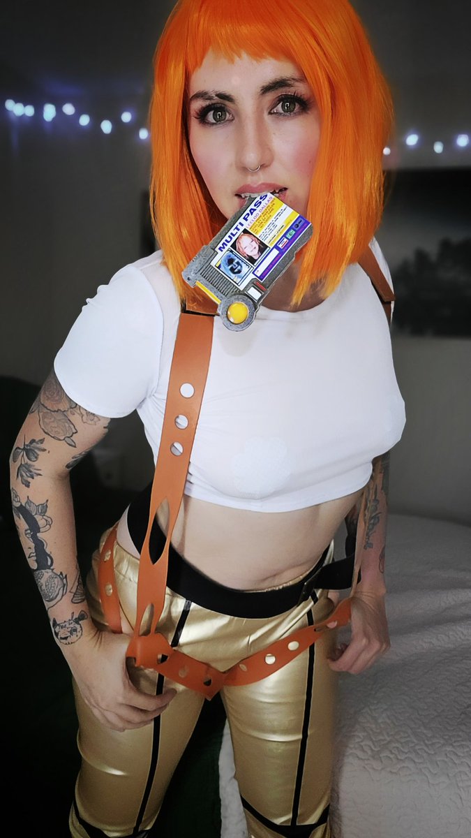 First cosplay of Spoopy Season starting off strong 🧡