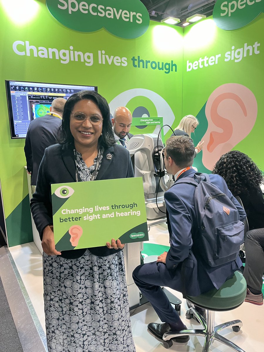 EYEB4LLP4UL's tweet photo. Great to see @JanetDaby today at #LPC23 supporting eye and ear health with her wonderful team at the @Specsavers stand in Liverpool https://t.co/OerAAVUqPQ