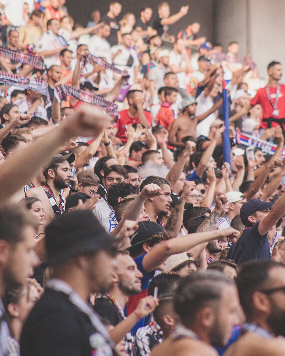 ClemMany's tweet photo. THREAD - mes photos prises lors de OL - Lorient 🏟️

Une première pour moi en ligue 1 ! Merci à @Coeur_de_Gone pour la confiance🙏

RT x FAV appréciés 📸 https://t.co/Y99NiNIWAV