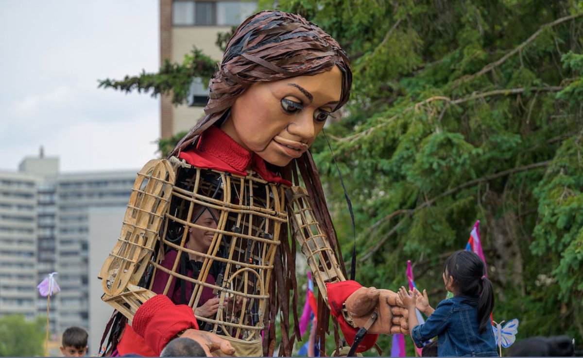 Tomorrow at 5pm, Amal, a 12-foot-tall puppet of a 10-year-old Syrian will walk through Decatur. She is making a 6,000-mile trek to bring awareness of the plight of refugees. @FluxProjects needs our help: They would like 50 kids to join. RSVP is requested at anne@fluxprojects.org.