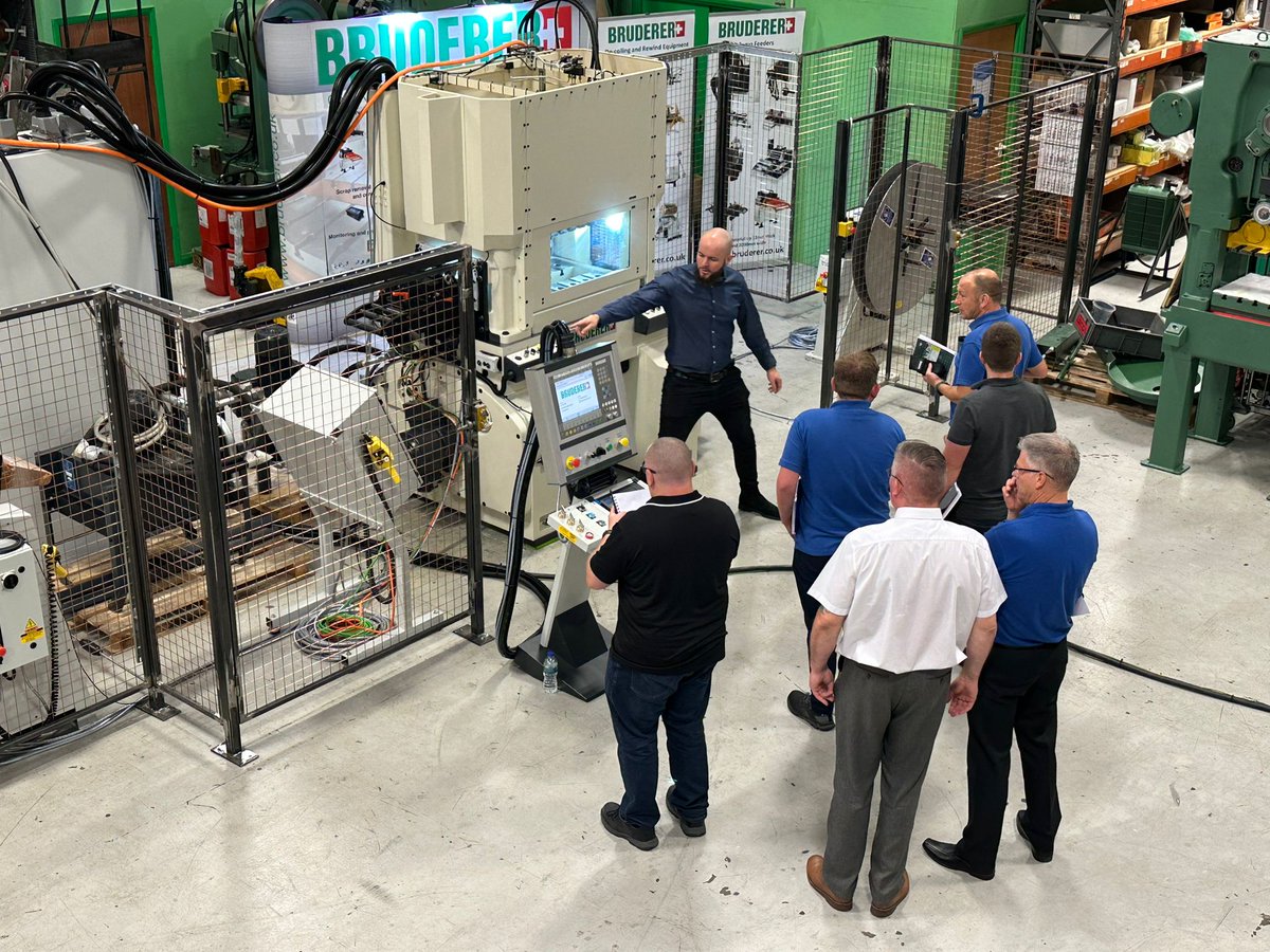 BrudererUK's tweet photo. CUSTOMER FACTORY ACCEPTANCE OF NEW PRESS, ANCILLARIES AND GUARDING - All covering CE/UKCA conformance and total customer satisfaction before dispatch to a New UK Bruderer press user.

#FAT #passoff #ukmfg #ukmanufacturing #engineering #stampingpress #turnkey https://t.co/m0LTR2RTuu