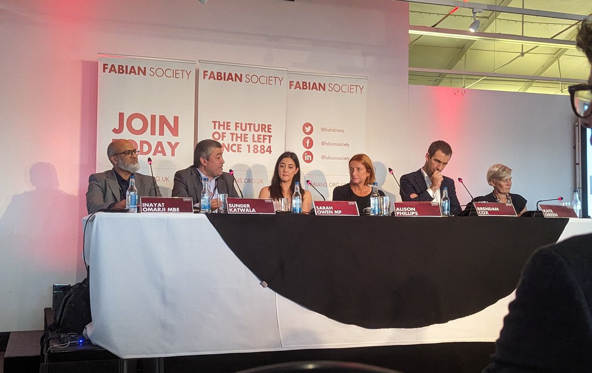 Hannah_Paylor's tweet image. What matters more: a strong state or strong communities? 

Really thought provoking @thefabians panel discussion on localism, identity, mutual aid, place, and giving more power to communities. 

*Loads* of synergies with @CarnegieUKTrust #EnablingState work.

 #Lab23