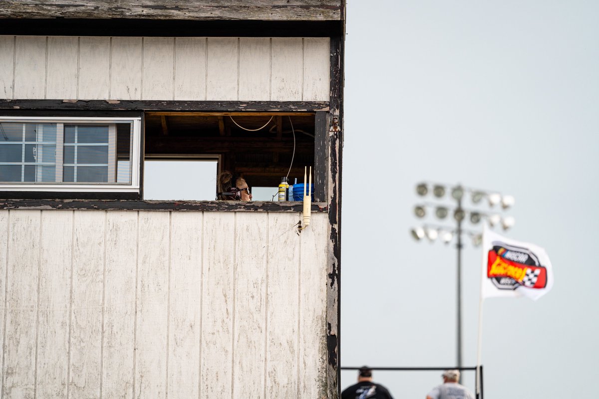 JDV Productions tweet media