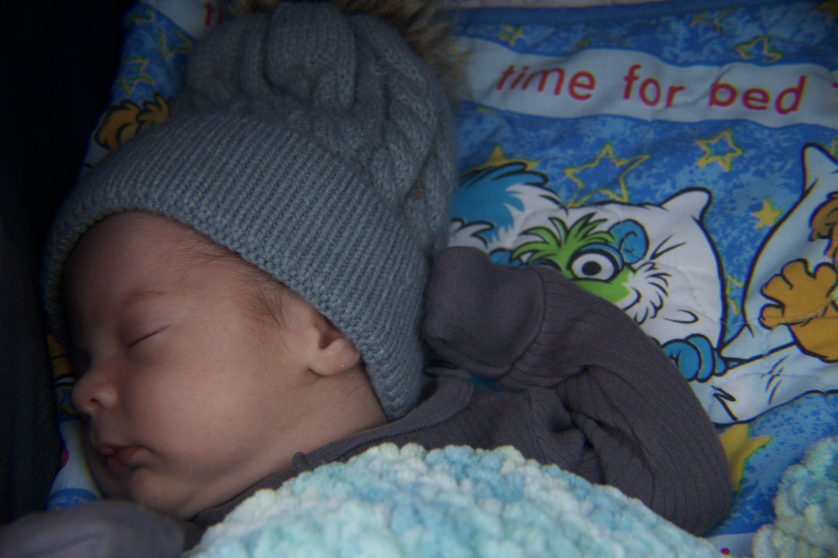 _kridgen's tweet photo. Halito! #IndigenousPeoplesDay is a great way to support families. @goblinlyde and I just had our beautiful boy Mars, and have been feverishly trying to make ends meet but seldom do they. We could really use bill/food aid 🙏🏽🙏🏽🪶 https://t.co/b8JFoXlz7K yakoke! @shotheekwe https://t.co/eaSVByOvLT
