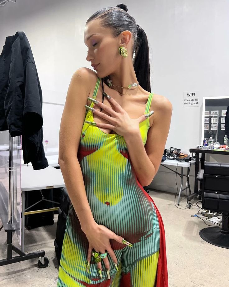 happy bella hadid day <3