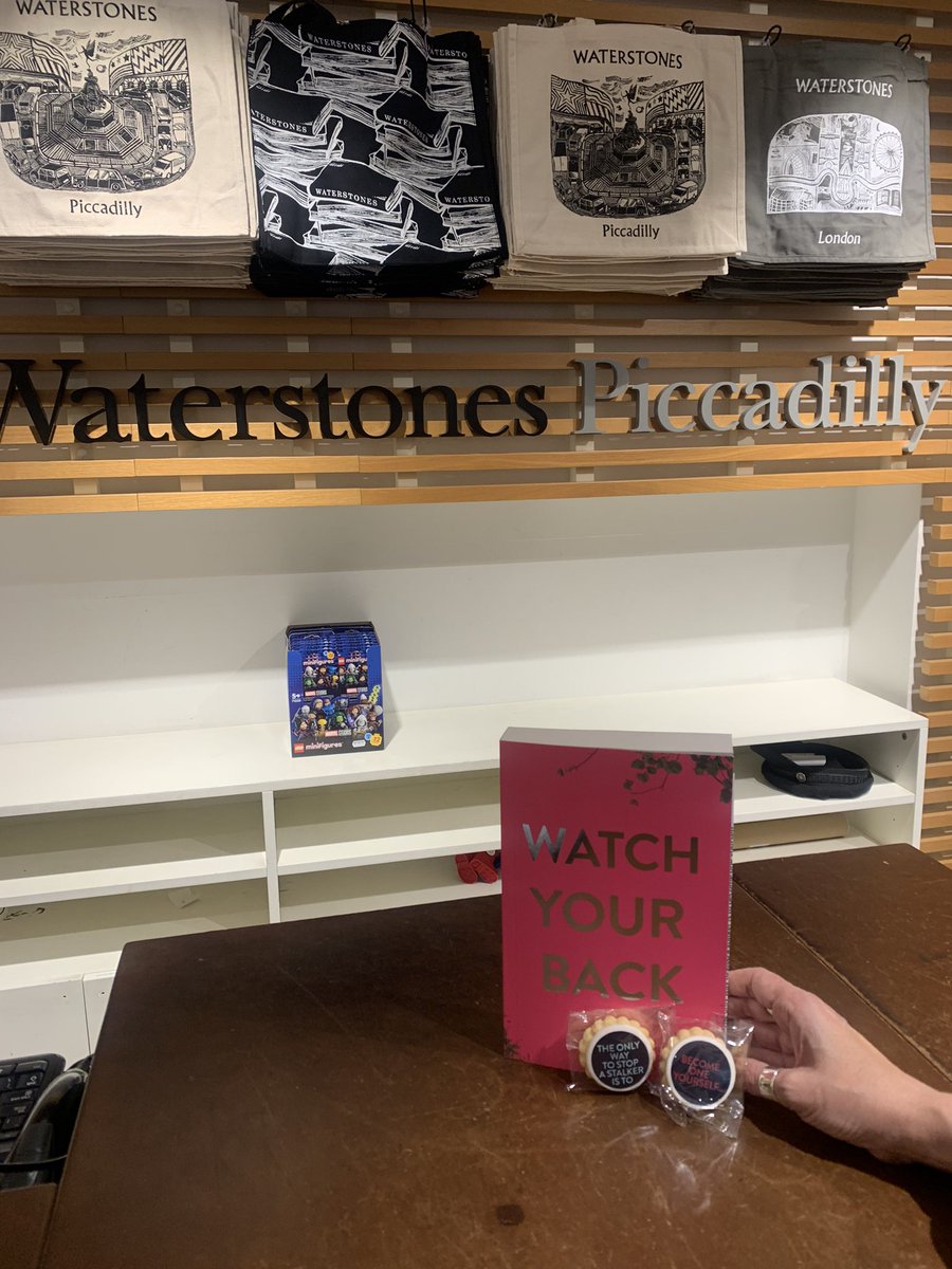 Gabriellamay24's tweet photo. Had so much fun with @callytaylor on the London #proofdrop tour for #EveryMoveYouMake ๐Callyโs tenth(!) thriller is hitting shelves 28th March 2024๐ First stops included @WaterstonesPicc and meeting the lovely Rory @Hatchards, Holly @WaterstonesTraf and Chiara @GoldsboroBooks https://t.co/WojN3OpfiI