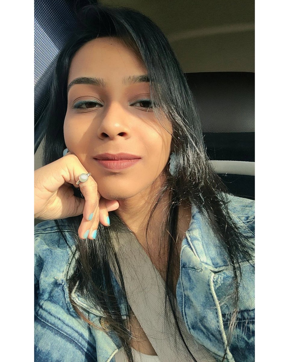jeetikakiran's tweet photo. During my favourite hour!๐๐
#goldenhour #sunkissed #nofilterneeded #magichour #sunfilter #goldenhourlight #goldenhourselfie #goldenhourglow #gooddays #singer #jeetikakiran https://t.co/B7U9fNg7br