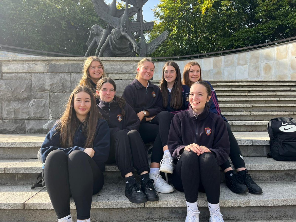 ty_naas's tweet photo. Continuing on the‘Pilgrim Paths’ 4A & 4B visited St Saviours Church, St Francis Xavier Church and St Adam and Eve’s in the afternoon. #pilgrimpaths #retreat #TY https://t.co/dytb2fbXeB