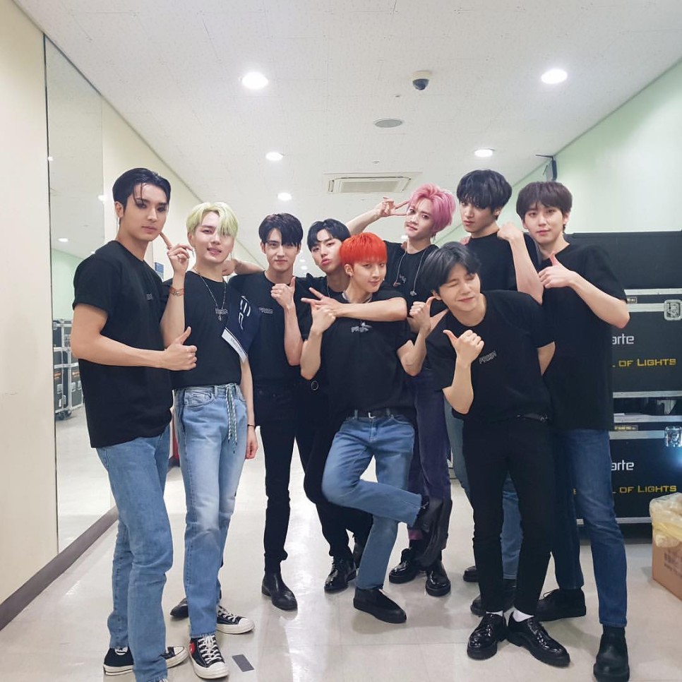 _universestudio's tweet photo. 펜타곤과유니들은하나야
#영원을_약속한_펜타곤의_7주년
언제나우리가너희와함께할게 https://t.co/gl6EbpzAgv