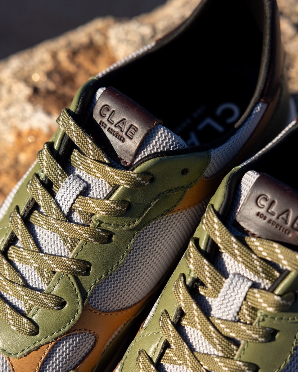 clae_official's tweet photo. The ZUMA

Each pair is handcrafted with a combination of LWG-certified leather &amp; GRS-certified recycled mesh sourced from plastic bottles.♲

The Zuma sits atop our Desert Track (DT) outsole, providing impressive grip, traction, and durability.

#clae #upcycling https://t.co/8QQV59nUoh