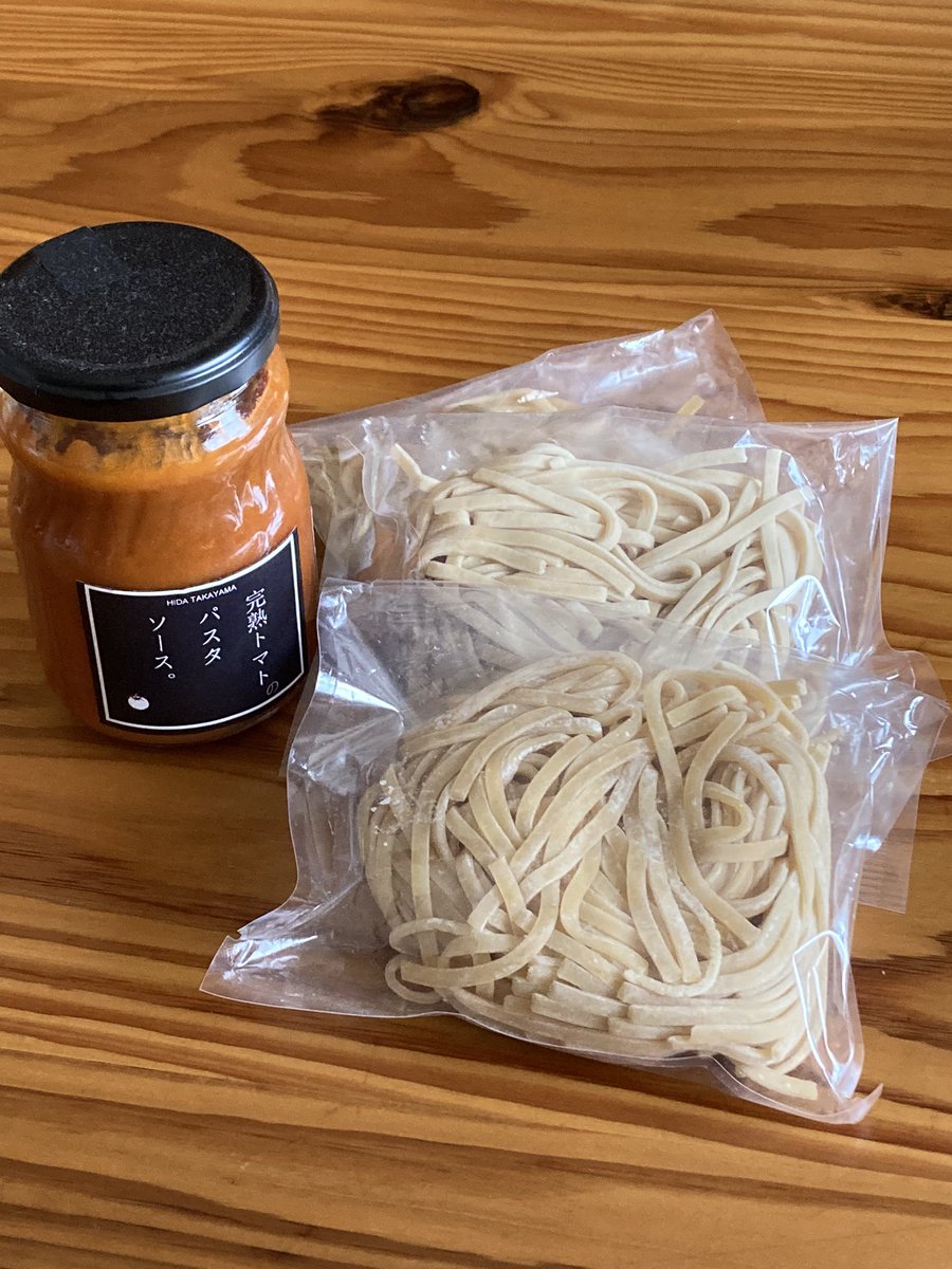 oidaya's tweet photo. トマトで、メチャ有名な飛騨の寺田農園さん
トマトジュースを練り込み作った生パスタ
うまいっ😋 https://t.co/gqChlFrozD