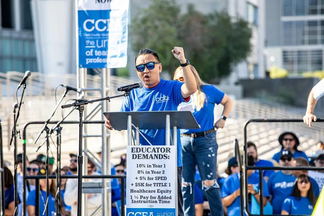 Members stood in solidarity this weekend with @cceanv & NV teachers! #NVEd #NVLeg