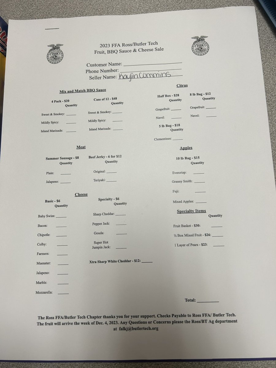 ComminsKaylin's tweet image. ITS THAT TIME OF YEAR!! FFA fruit sales! just in time for the holidays, if you are interested in ordering some fruit or other available products message me and i will get back to you!! Thank you so much!! 🎉 (all fruit will be delivered, pay when you get your order)