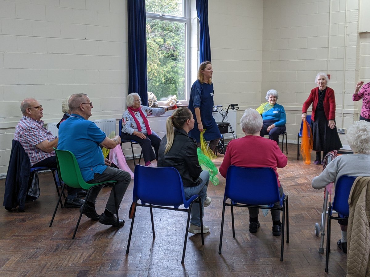 Last week, the fantastic Lucy from Lil's Parlour came along to do some cake decorating with us at West Heath Community Centre. We then had a cake and sugar themed dance at the end. It was joyful!
Check out our playlist here: open.spotify.com/playlist/3giSi… <a href="/MusicforDemUK/">MusicforDementia</a> <a href="/NnsNorthfield/">Northfield NNS</a>