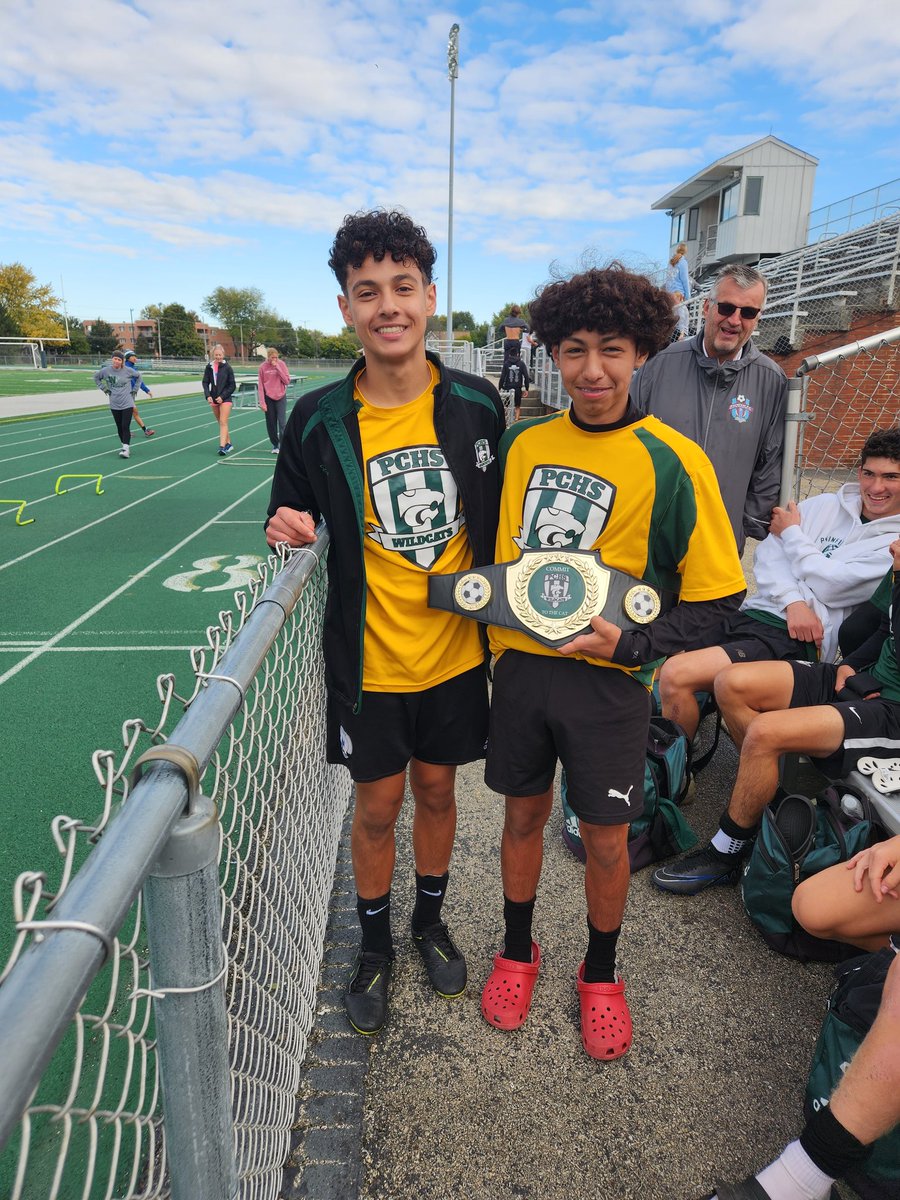 The Commitment Belt passes to Leo for the week! Leo has been committed to playing hard, even through injury, and provides us with tremendous energy and pressure!