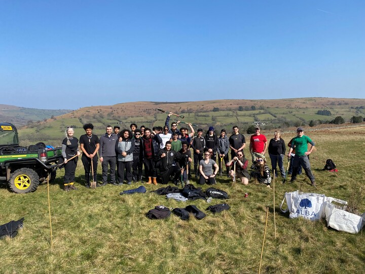 ukfundraising's tweet photo. [ad] The £1m Save Our Wild Isles Community Fund - created by @wwf_uk &amp; @RSPBEngland, and funded by @avivaplc closes 1st Nov. 

Applications are still welcome from community groups across the UK looking to restore nature in their local areas.  Apply here:

https://t.co/YAcFxzVjWm https://t.co/L0hEgfwwSo