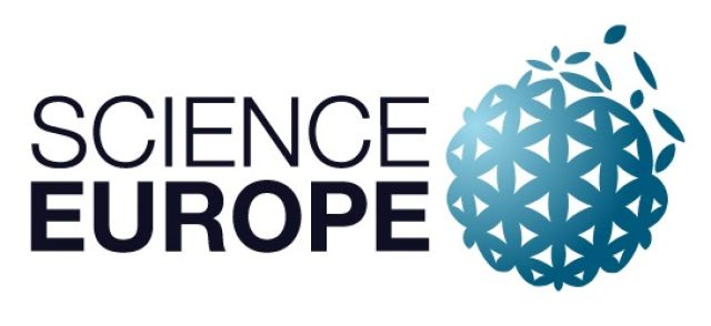 Science Europe pragnie sprzeciwić się wszelkiemu upolitycznieniu finansowania badań naukowych i wyraża swoje niezachwiane poparcie dla polskiego Narodowego Centrum Nauki – pisze w oświadczeniu stowarzyszenie zrzeszające 41 instytucji naukowych i finansujących naukę z 30 krajów…