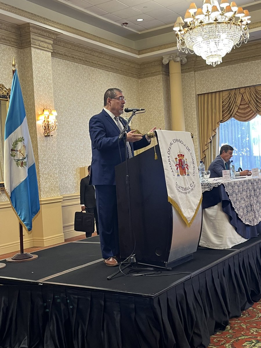 CamacoesGT's tweet photo. El Presidente Bernardo Arévalo expone las principales líneas del plan de gobierno 2024-2028 🇬🇹 https://t.co/ySolkmhgaK