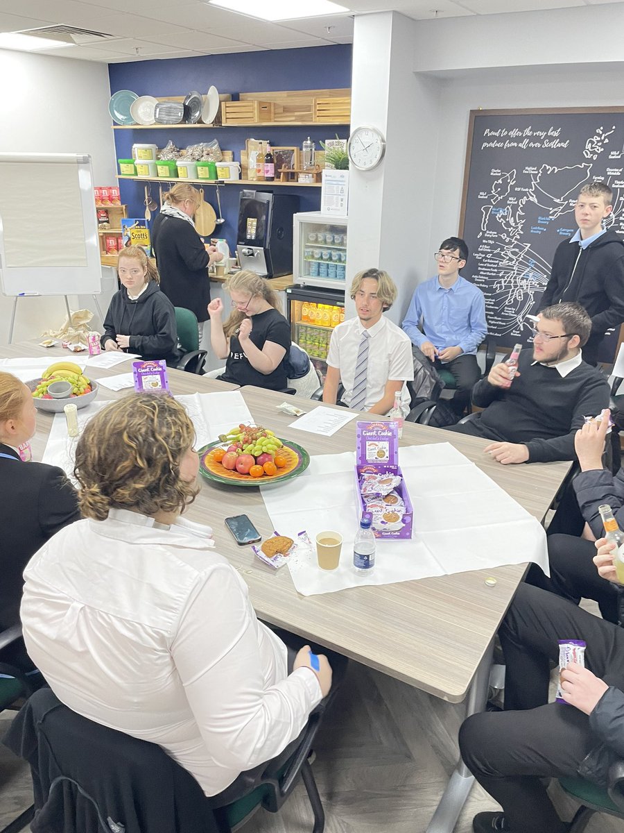 Another amazing visit to @Brakes_Scotland trainees. 

The team always go over & above to show behind the scenes of the UKs leading wholesaler. 

The #foodschoolscotland crew were challenged to a herbal product knowledge test, learned about the many careers available, stepped