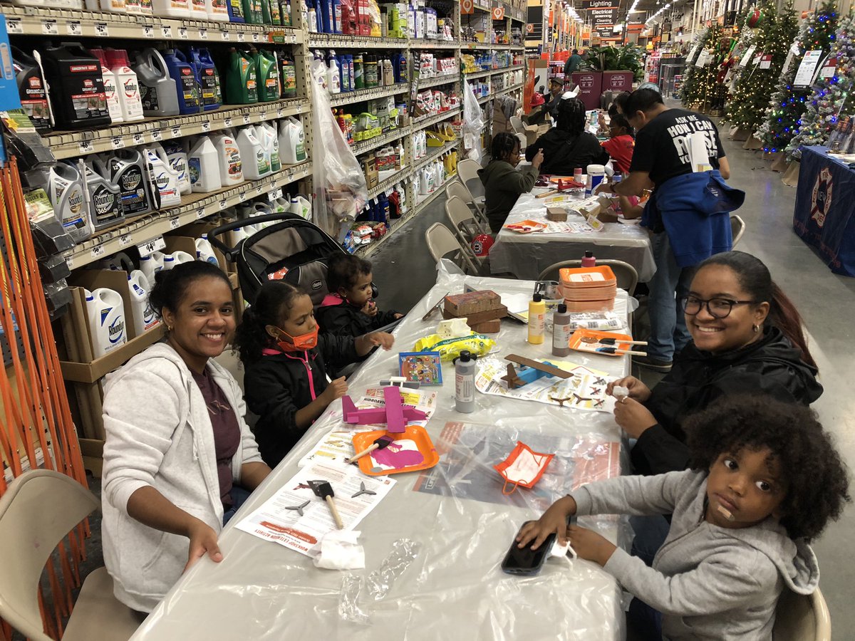 deshell1957's tweet image. October 7th was the Newark Home Depot’s 18th successful year hosting Fire Safety Month at the Kids Workshop.@marcusmccollum @PhelpsFahimah @SeanMorris12 @linetterubio3 @Ckelly28K @DHRMgregorio @MattKeatinghd @thdmikeb @rickcreditkelly @EmelahNewsome @Nap716 @Lfam6Lynch @D66Celest