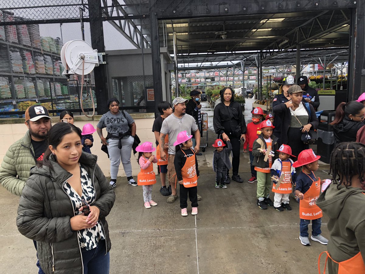 deshell1957's tweet image. October 7th was the Newark Home Depot’s 18th successful year hosting Fire Safety Month at the Kids Workshop.@marcusmccollum @PhelpsFahimah @SeanMorris12 @linetterubio3 @Ckelly28K @DHRMgregorio @MattKeatinghd @thdmikeb @rickcreditkelly @EmelahNewsome @Nap716 @Lfam6Lynch @D66Celest