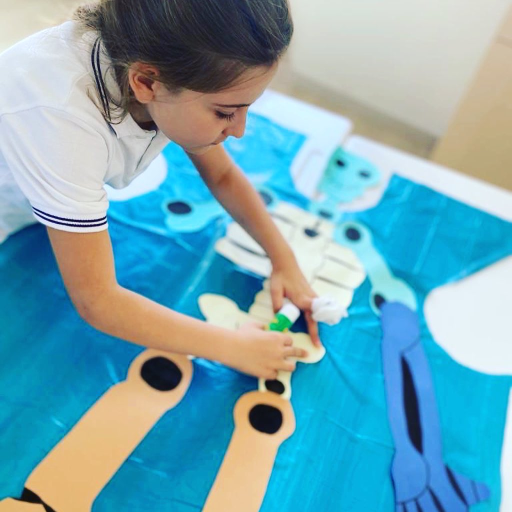 platinakademi's tweet photo. STEM dersimizde bugün iskeletimizi tanıdık.. 🤓👩‍🔬🩻
.
.
#stemeducation #steameducation #fen #fenbilimleri #iskelet #iskeletimizitadınık #platinakademi #platinkids #platinakademiilkokulu #platinakademiedirne #beststartpoint #edirneokul #edirnecocuk https://t.co/1SV4iIItzG