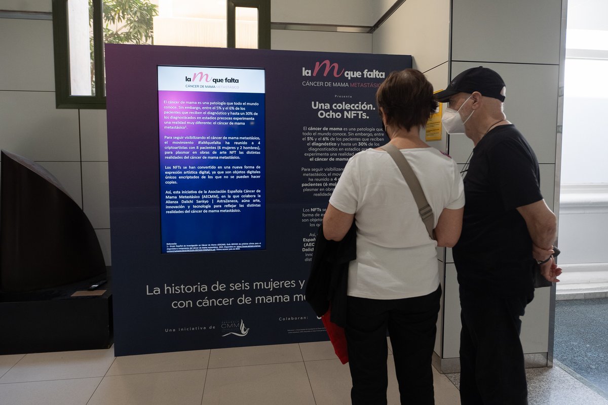 DaiichiSankyoES's tweet photo. Inaugurada en @hospitalclinic, de #Barcelona, la exposición de #NFTs sobre  #CáncerDeMamaMetastásico de #laMquefalta. Una iniciativa de @CMMetastasico en la que colaboramos la Alianza #DaiichiSankyo | @AstraZenecaES, con @asociacioninvi, y que se puede visitar hasta el 14oct🗓️ https://t.co/BziwXkpj4h