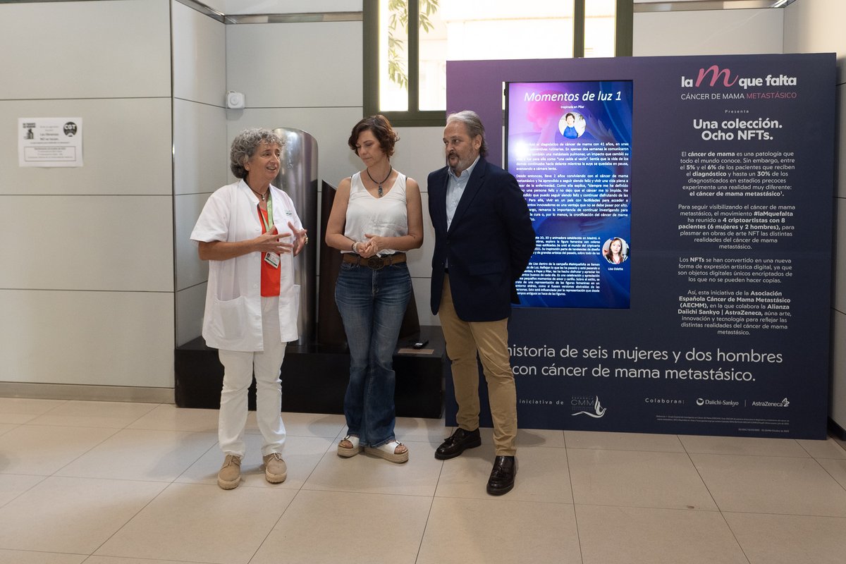 DaiichiSankyoES's tweet photo. Inaugurada en @hospitalclinic, de #Barcelona, la exposición de #NFTs sobre  #CáncerDeMamaMetastásico de #laMquefalta. Una iniciativa de @CMMetastasico en la que colaboramos la Alianza #DaiichiSankyo | @AstraZenecaES, con @asociacioninvi, y que se puede visitar hasta el 14oct🗓️ https://t.co/BziwXkpj4h