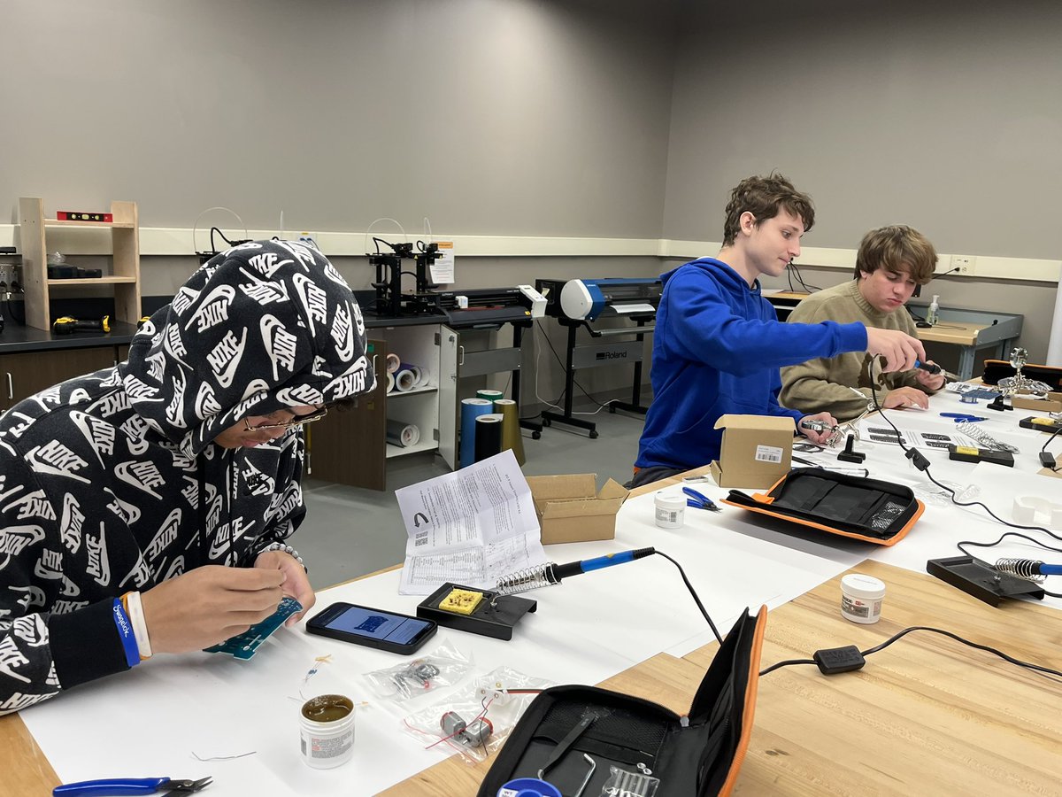 North High Fab Lab tweet media