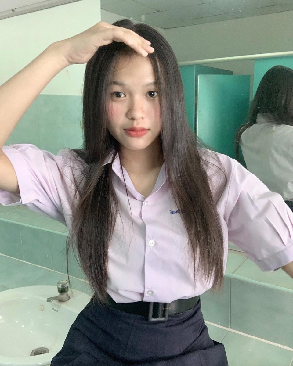 GIF tweet media