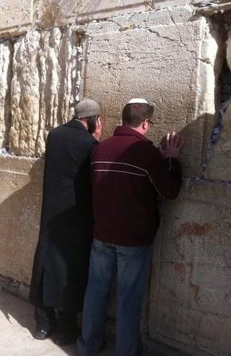 kellyward's tweet photo. Praying with Israel https://t.co/cCNIlQ4hqa