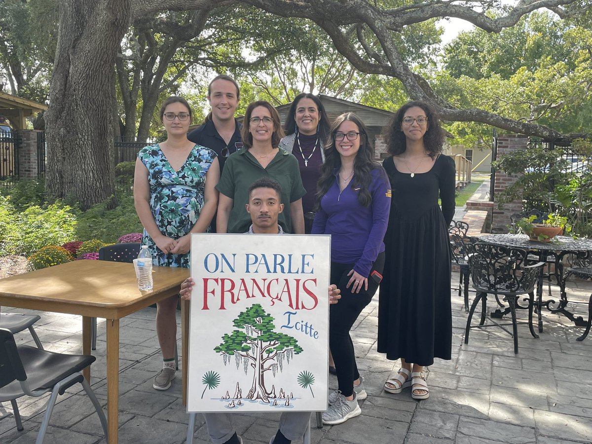 assembleelou's tweet photo. L’Assemblée de la Louisiane était bien représentée à la conférence sur les langues de Louisiane au @WBRM.

#IcitteOnParleFrançais #LâchePas #LouisianaFrench #LouisianaCreole #Louisianistes #Louisianists #DefendLouisiana #DéfendonsLaLouisiane https://t.co/UUROjSmZKw
