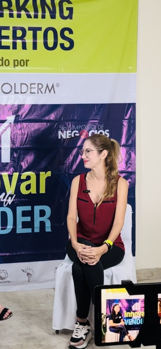 yamialmaguergil's tweet photo. 5to simposio de Negocios Innovar para Vender 🙌🏻
#villahermosa #Tabasco
#CustomerExperience #ServicioPosventa
@BookCustomer 📗💚 https://t.co/g2E2MzXBsr